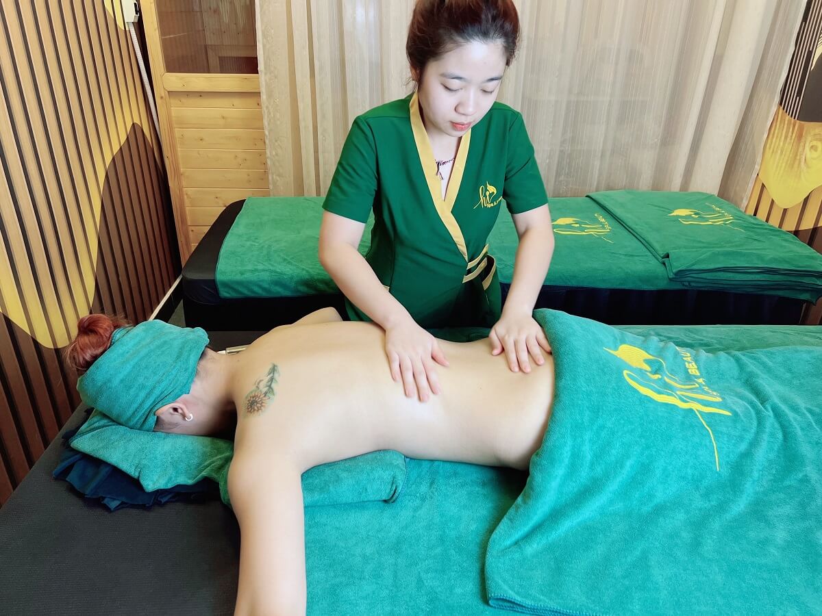 Massage bấm huyệt trị liệu tại Gò Vấp