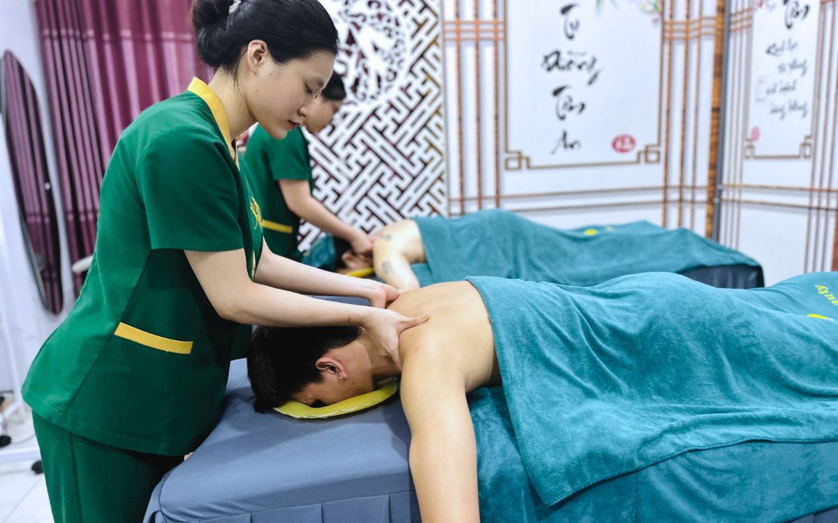 Massage cổ vai gáy giúp làm giảm đau nhức cơ thể
