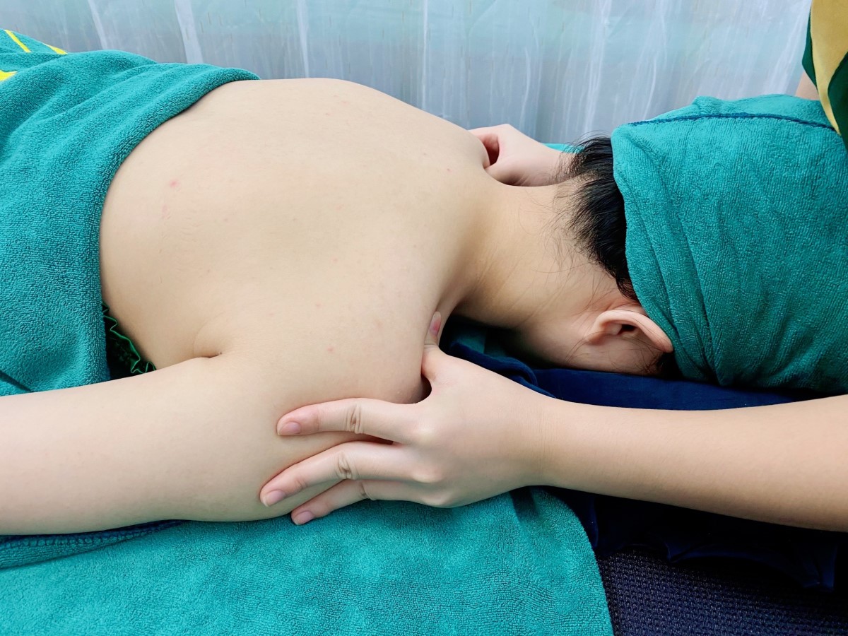 Dịch vụ massage cổ vai gáy Tân Phú hiệu quả của Hi Spa