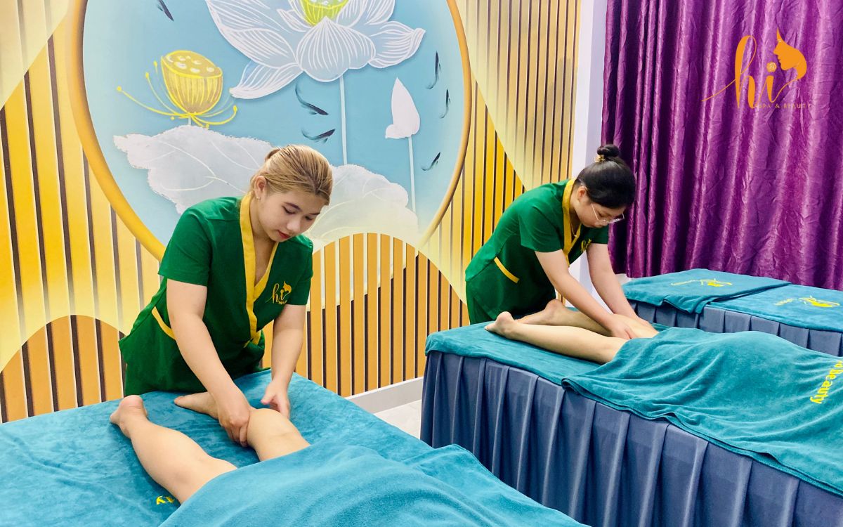 Dịch vụ massage foot chuyên nghiệp của Hi Spa