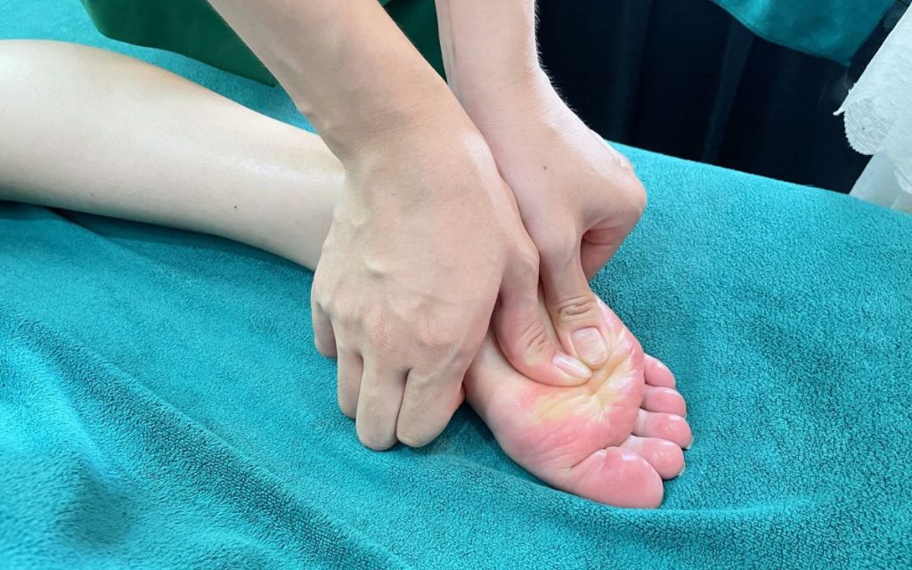 Những lưu ý khi thực hiện massage foot 