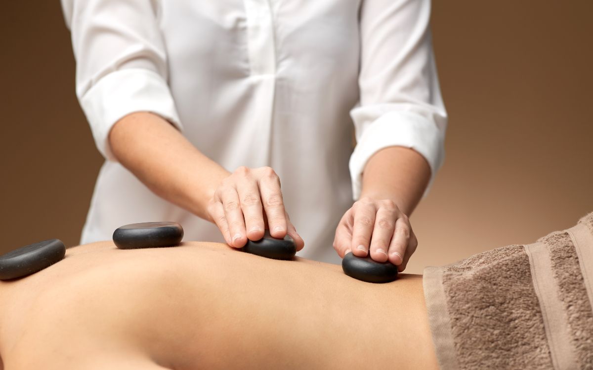 Hazgen Nail Bar là địa chỉ học massage trị liệu uy tín
