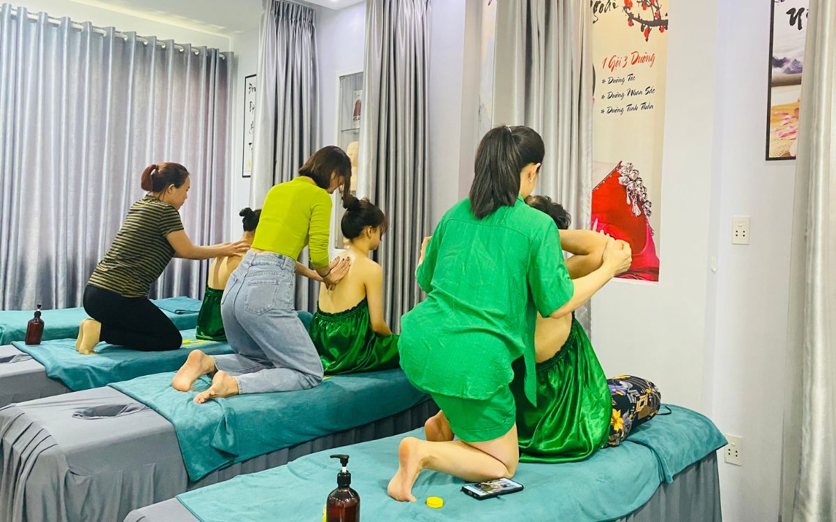 Nghề chăm sóc sức khỏe bằng phương pháp massage đang phát triển